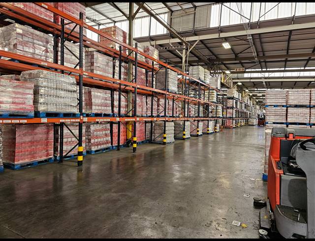 25,000M² WAREHOUSE TO LET IN BOKSBURG EAST